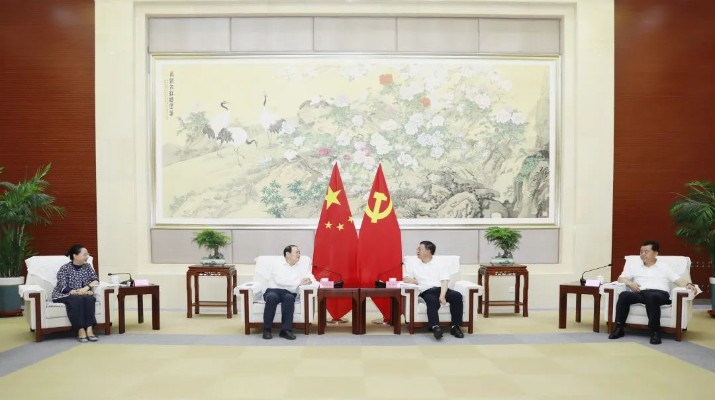 集團黨委書記、董事長石培文一行拜訪定西市委市政府主要領導