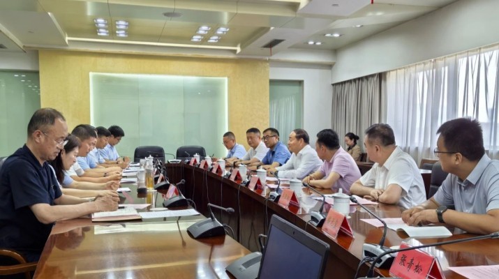 石培文董事長(zhǎng)帶隊(duì)赴連云港市考察交流